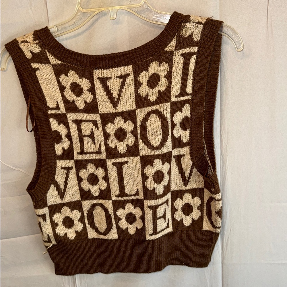 Love Graphic Knit Crop Top in Brown and Cream - Picture 5 of 10